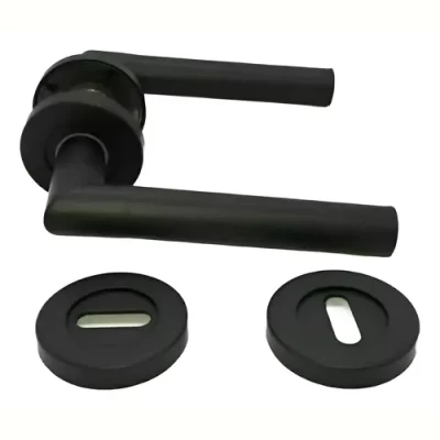 Imagen principal del producto: Manija Picaporte Currao Reggio Doble Negra T/tropea